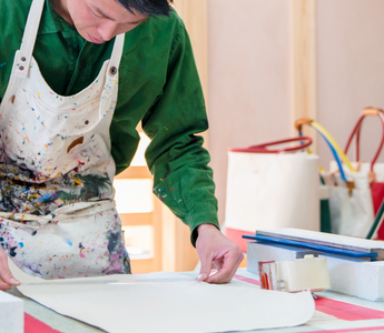 How to Do Screen Printing on Fabric: 7 Simple Steps